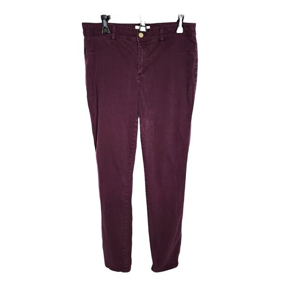 Chico's Woman's Jeans Size 1 Medium 8 Microsand Sateen Girlfriend Tapered Purple - Picture 1 of 9